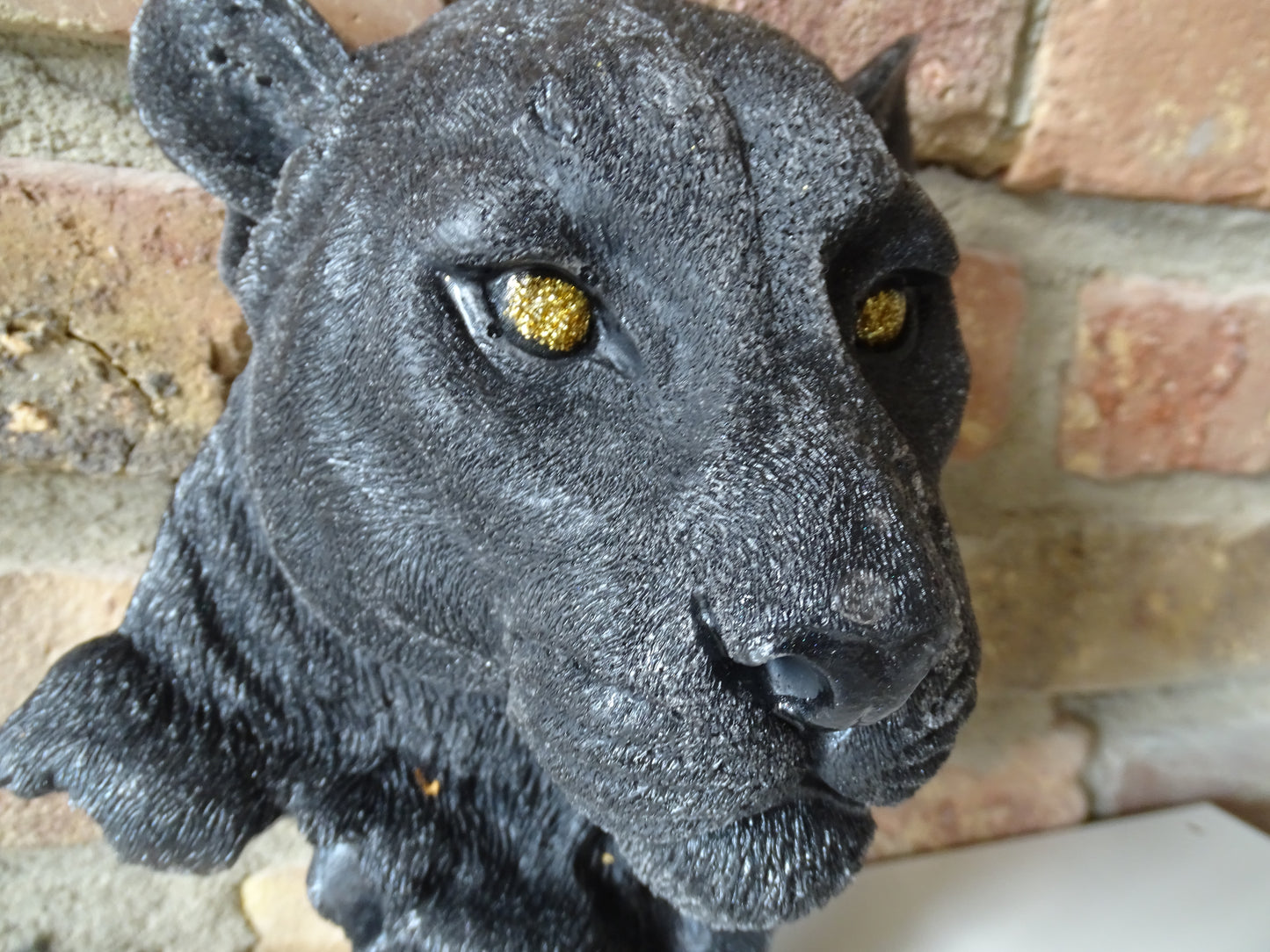 Pantherkopf aus Kunstharz – einzigartig und handgefertigt 🖤