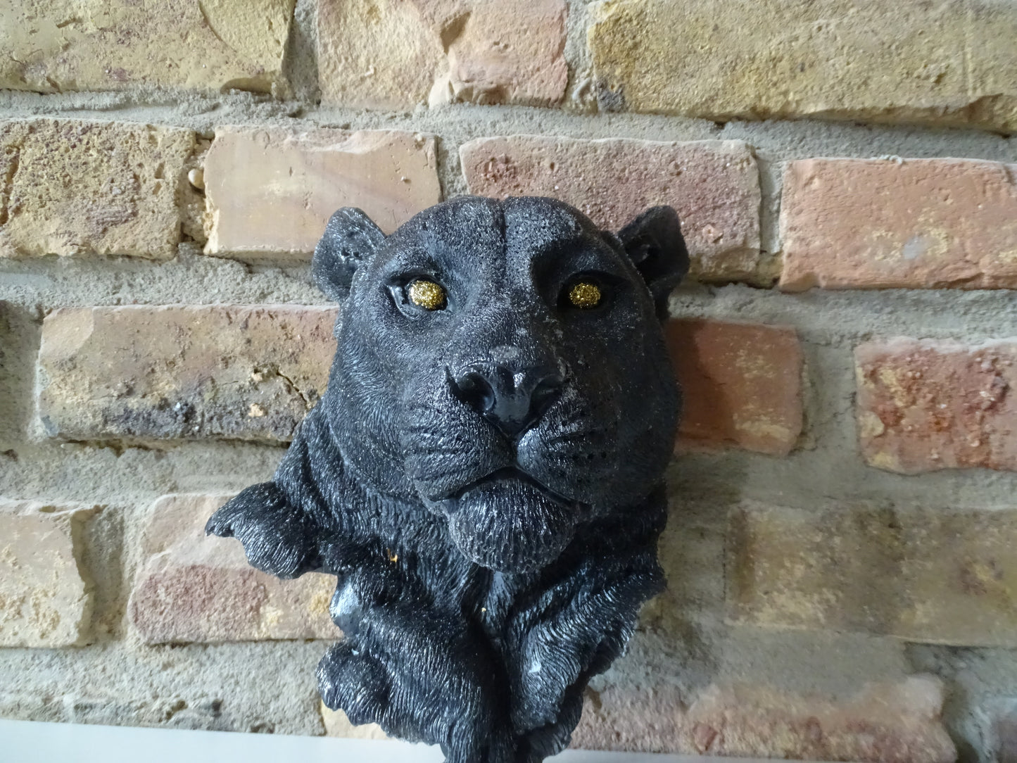 Pantherkopf aus Kunstharz – einzigartig und handgefertigt 🖤