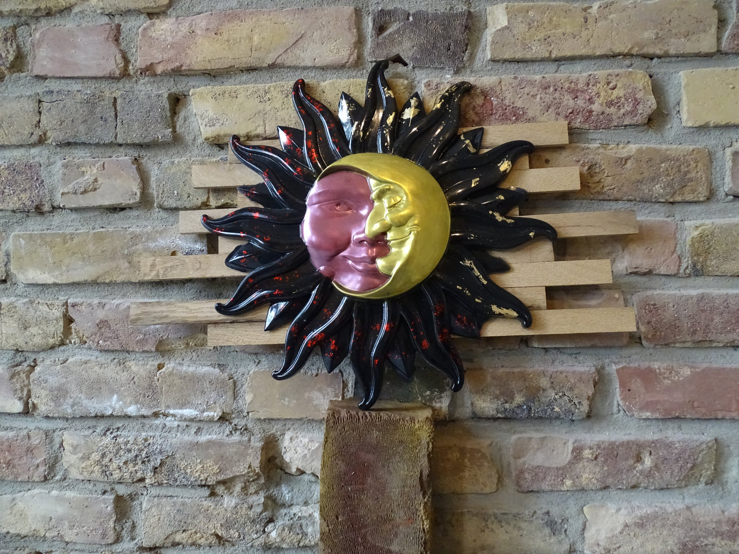 Sun and moon decoration, resin on wood | Handmade | Unique wall decoration