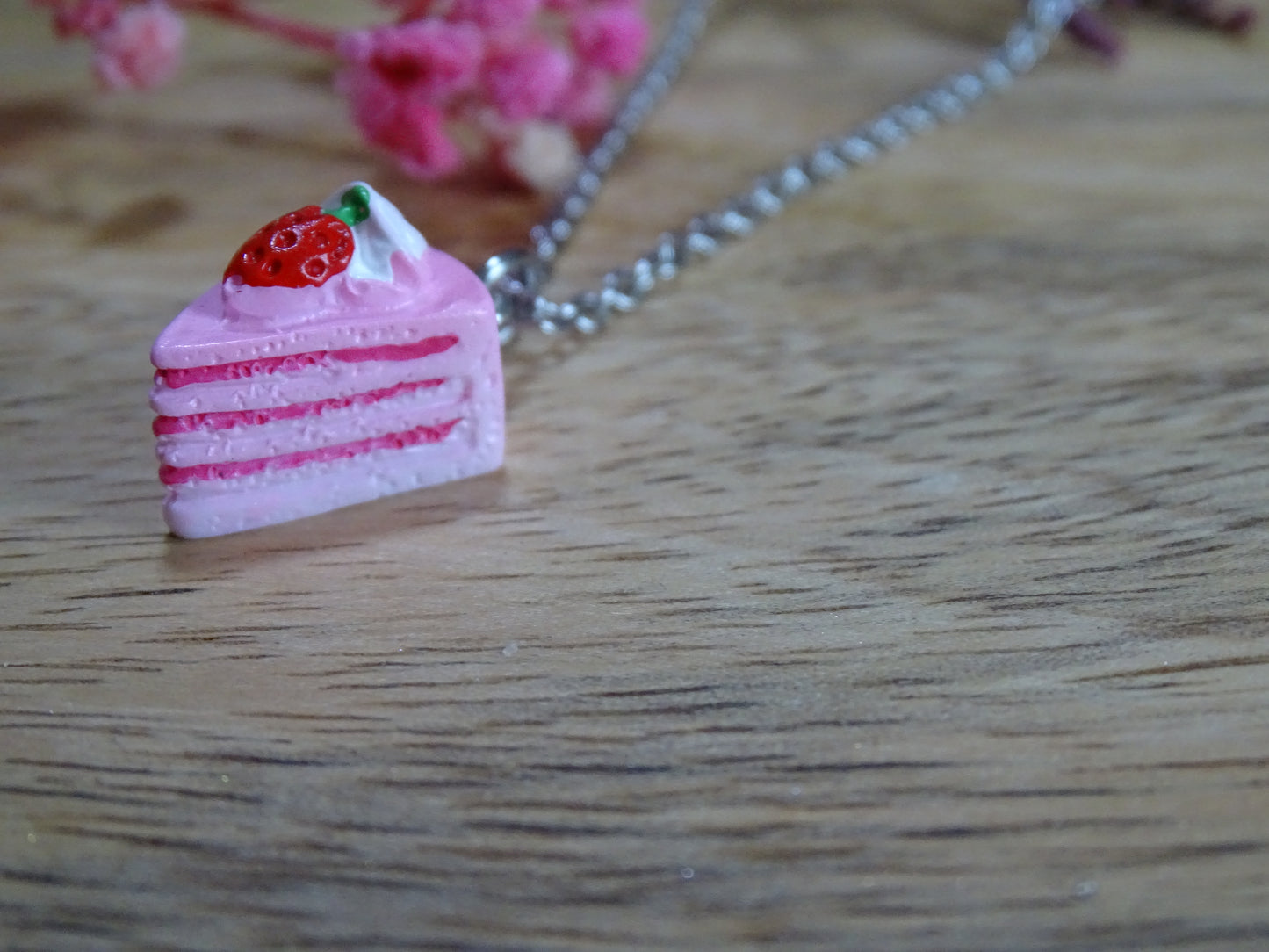 Halskette Erdbeertorte