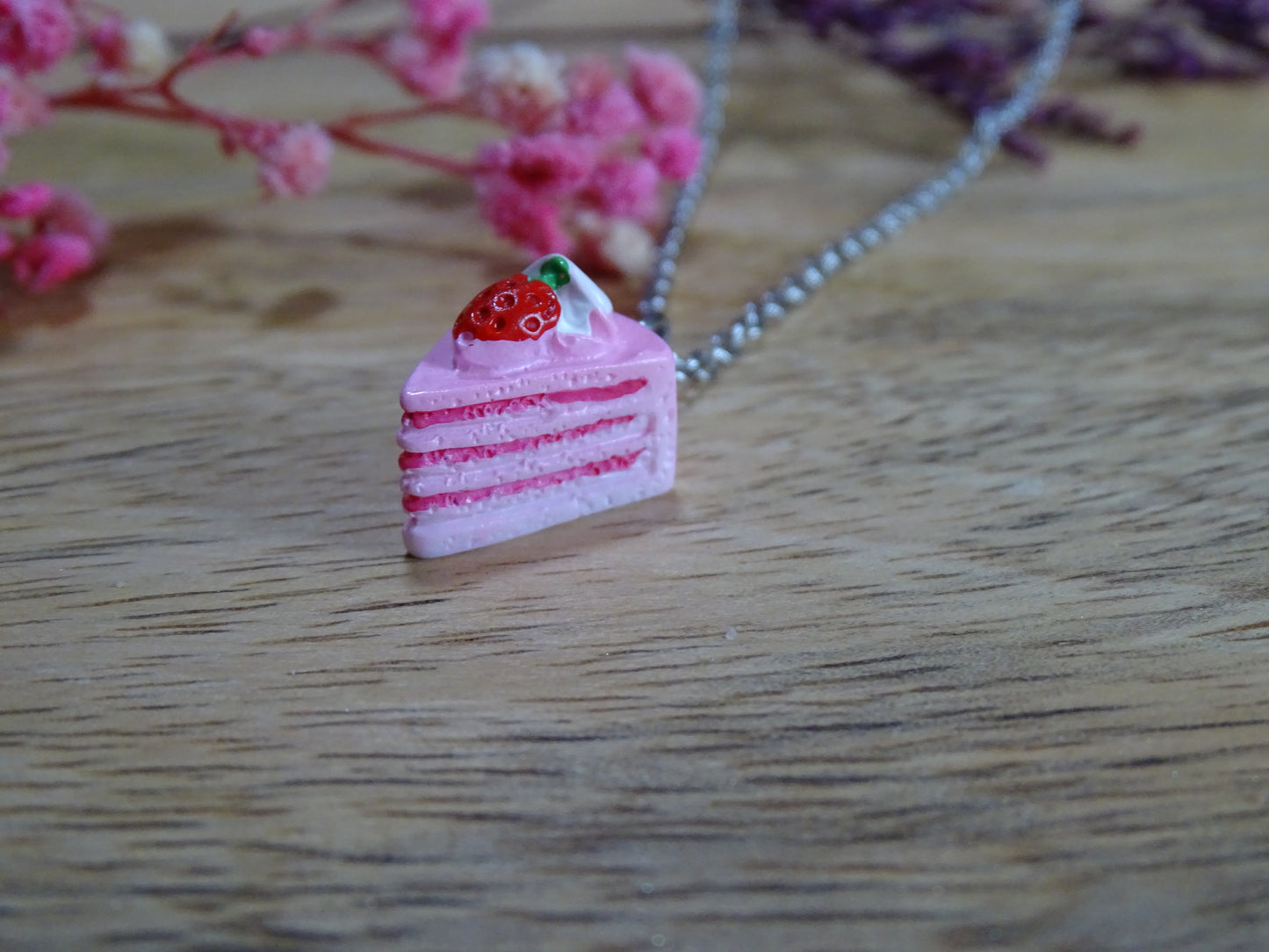 Halskette Erdbeertorte
