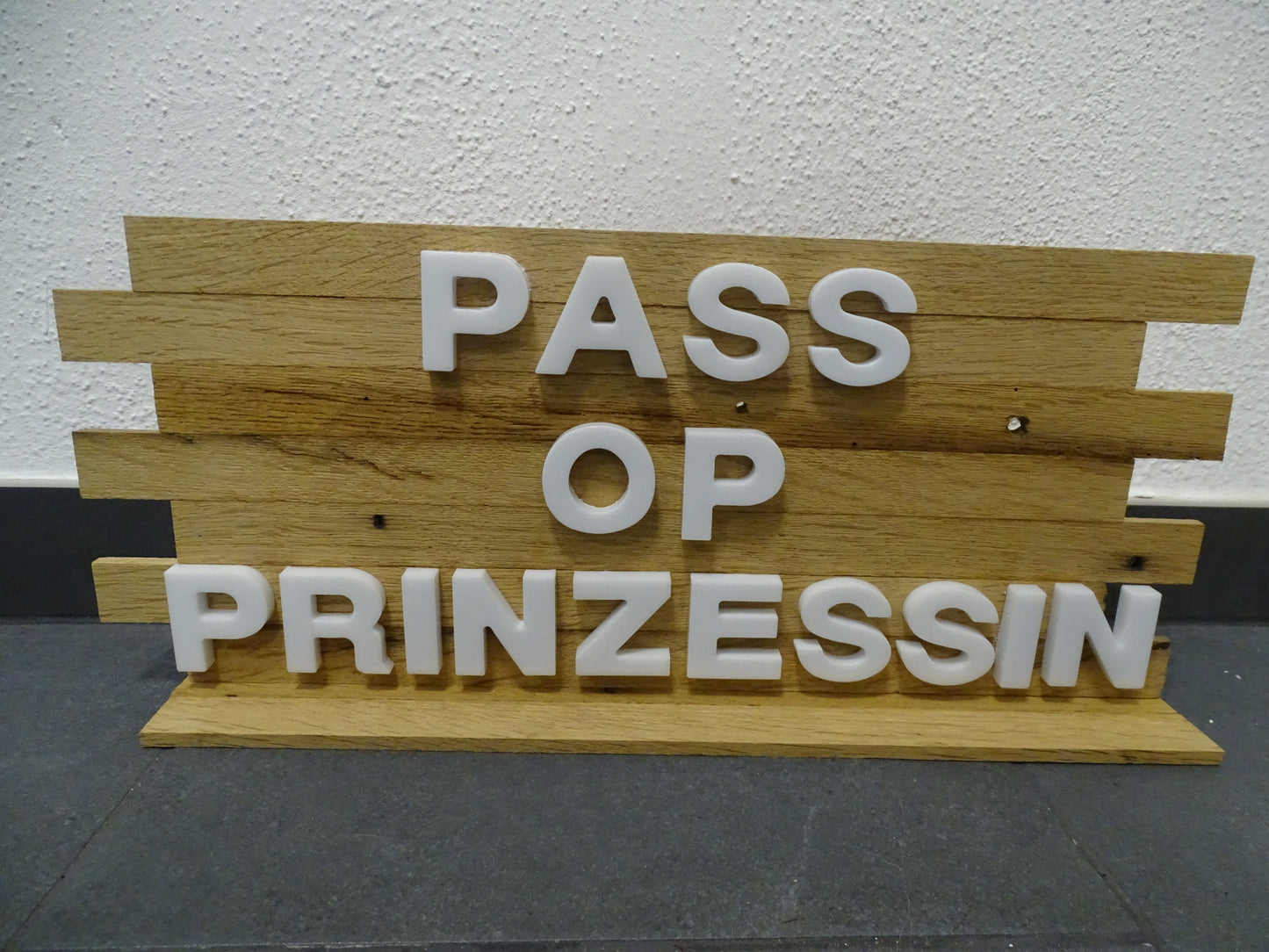 Pass op Prinzessin - Karnevals Dekoration - Resin trifft Holz
