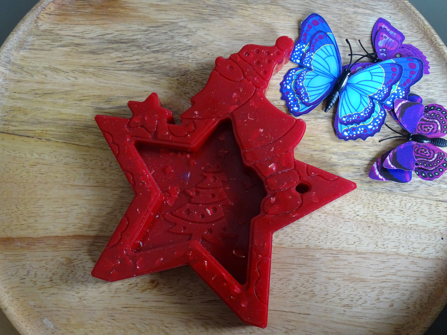 Weihnachtsbaum trifft Santa Claus Handgemachte Deko Figuren aus Epoxidharz – Einzigartige Unikate