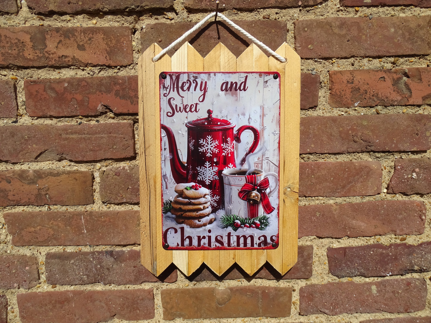 Merry and sweet Christmas - Teekanne und Kekse   - personalisierte Weihnachtsdeko - Blechschild - handgefertigt auf Altholz