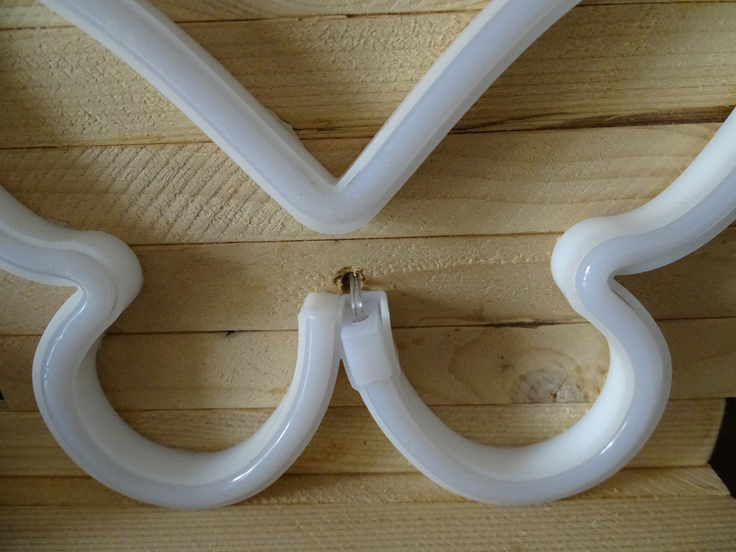 🦋 Handgemachter leuchtender Schmetterling aus Holz – LED Deko mit Batterie – stimmungsvolles Licht