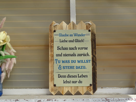 Blechschild auf Altholz- Glaube an Wunder, Liebe und Glück Lustige Vintage-Wanddeko & Geschenkidee
