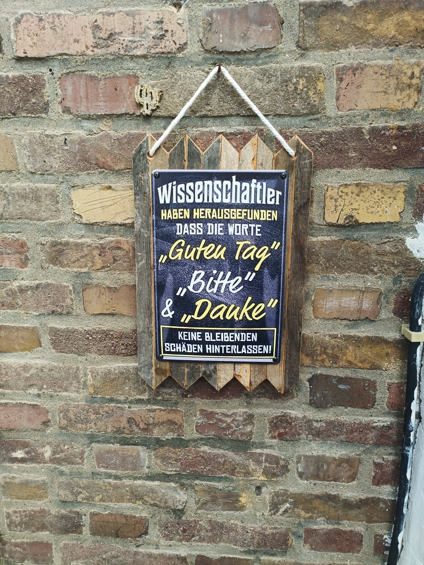 Blechschild " Wissenschaftler haben Herausgefunden das die Worte " Handgefertigt auf Altholz