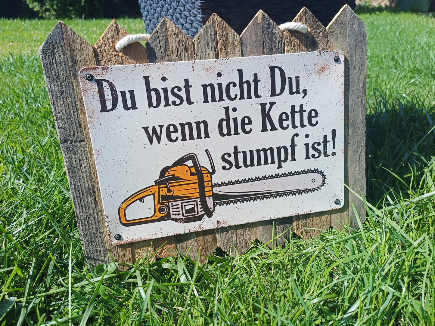 Blechschild Spruch Kettensäge Schild lustig – Geschenk Mann Holzfäller – Blechschild auf Altholz – Werkstatt Deko Motorsäge Spruch