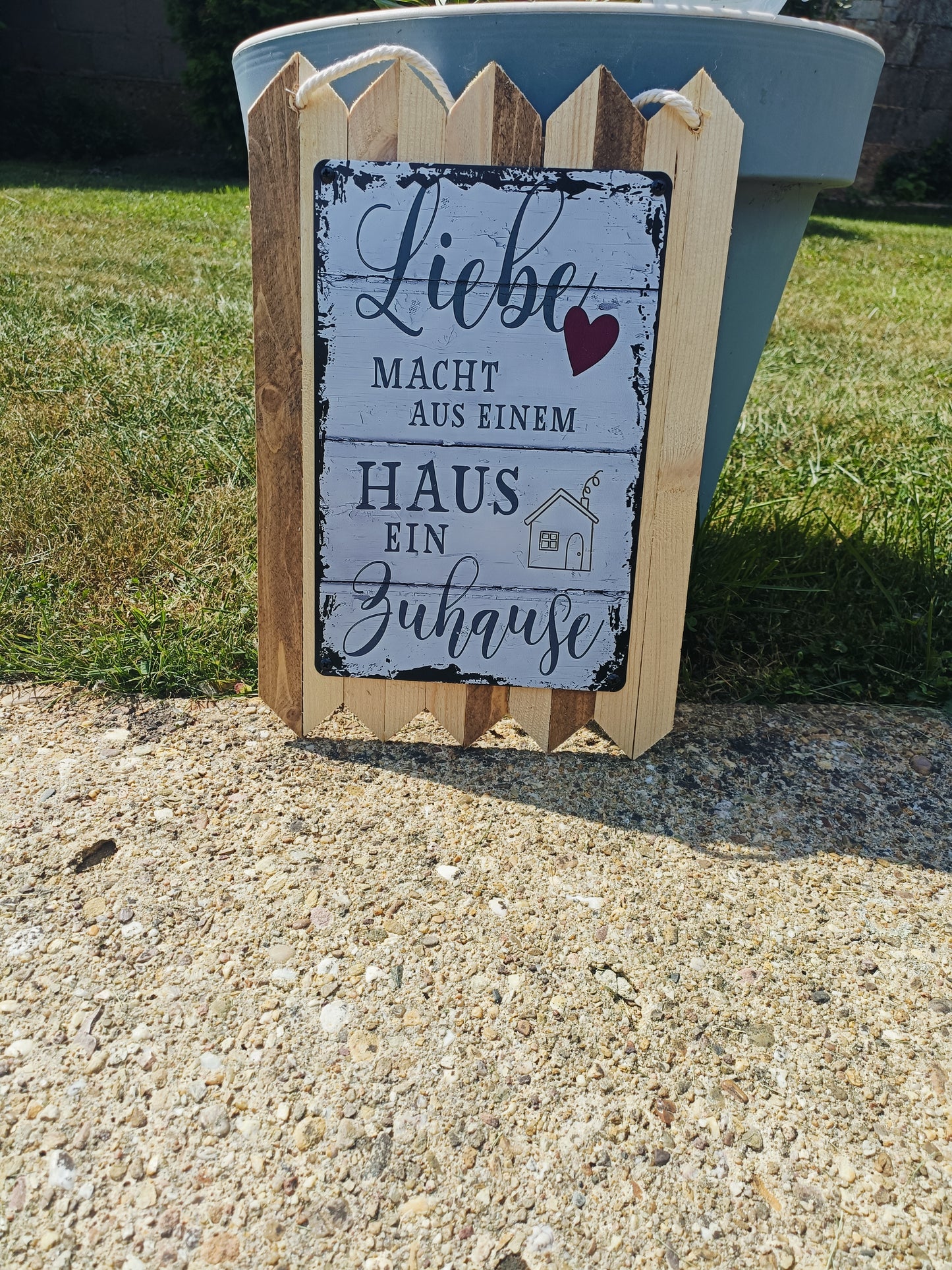 Blechschild " Liebe macht aus einem Haus erst.. " Handgefertigt auf Altholz