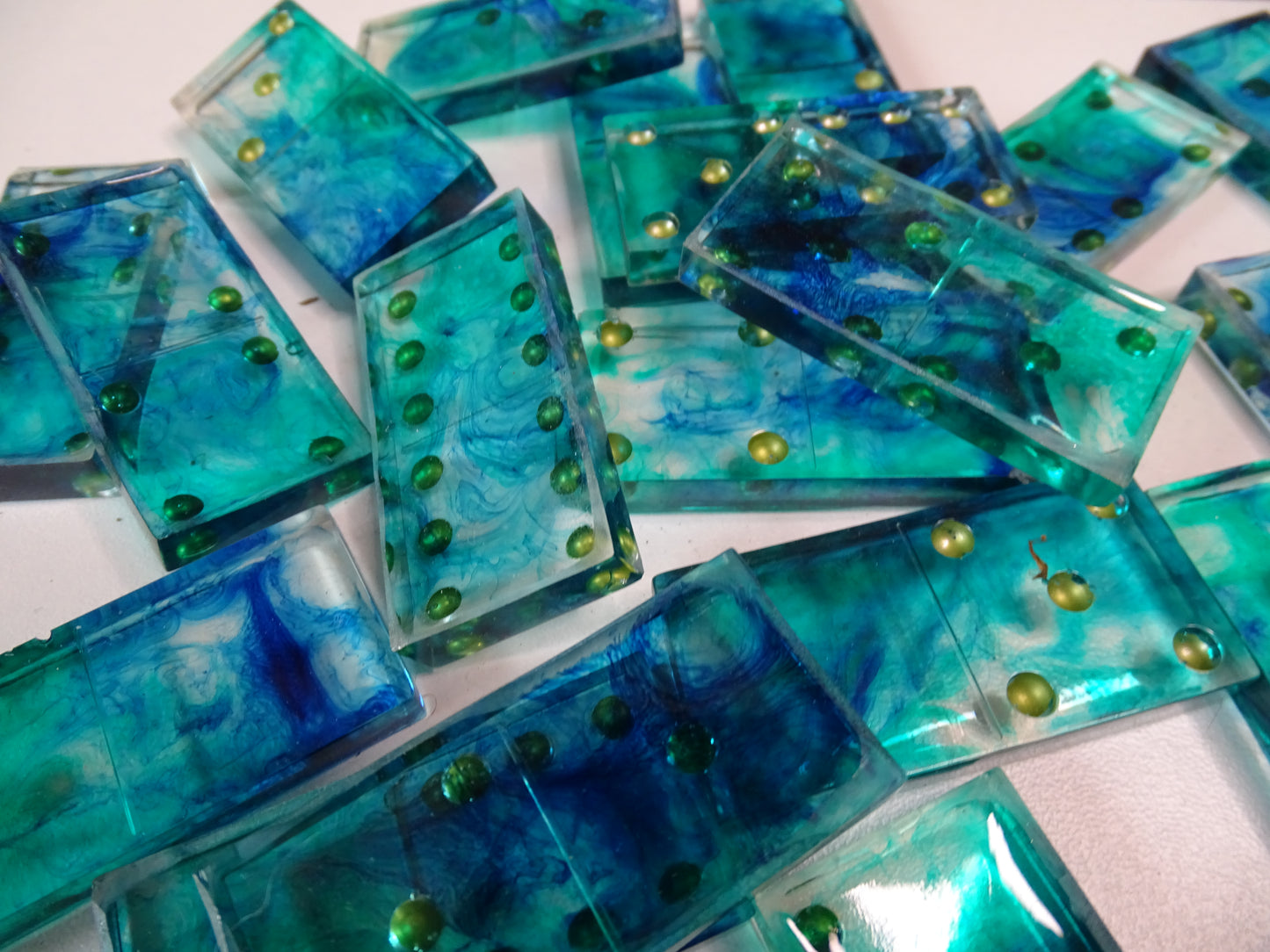 Domino Familienspiel - Legespiel in deiner Wunschfarbe