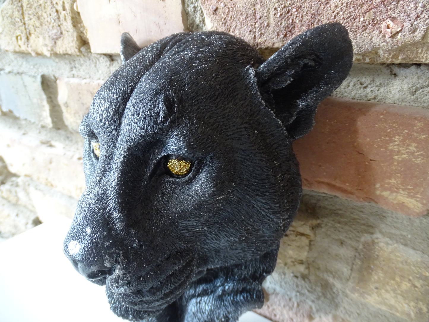 Pantherkopf aus Kunstharz – einzigartig und handgefertigt 🖤