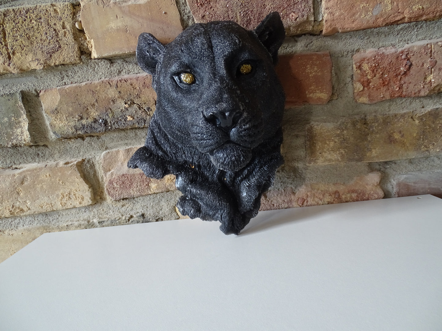 Pantherkopf aus Kunstharz – einzigartig und handgefertigt 🖤