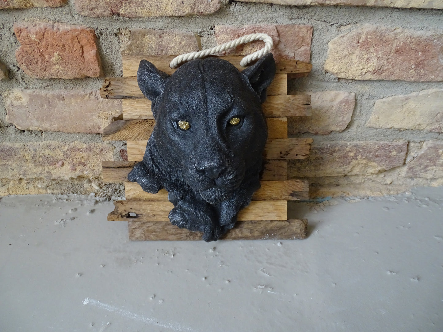 Pantherkopf aus Kunstharz – einzigartig und handgefertigt 🖤