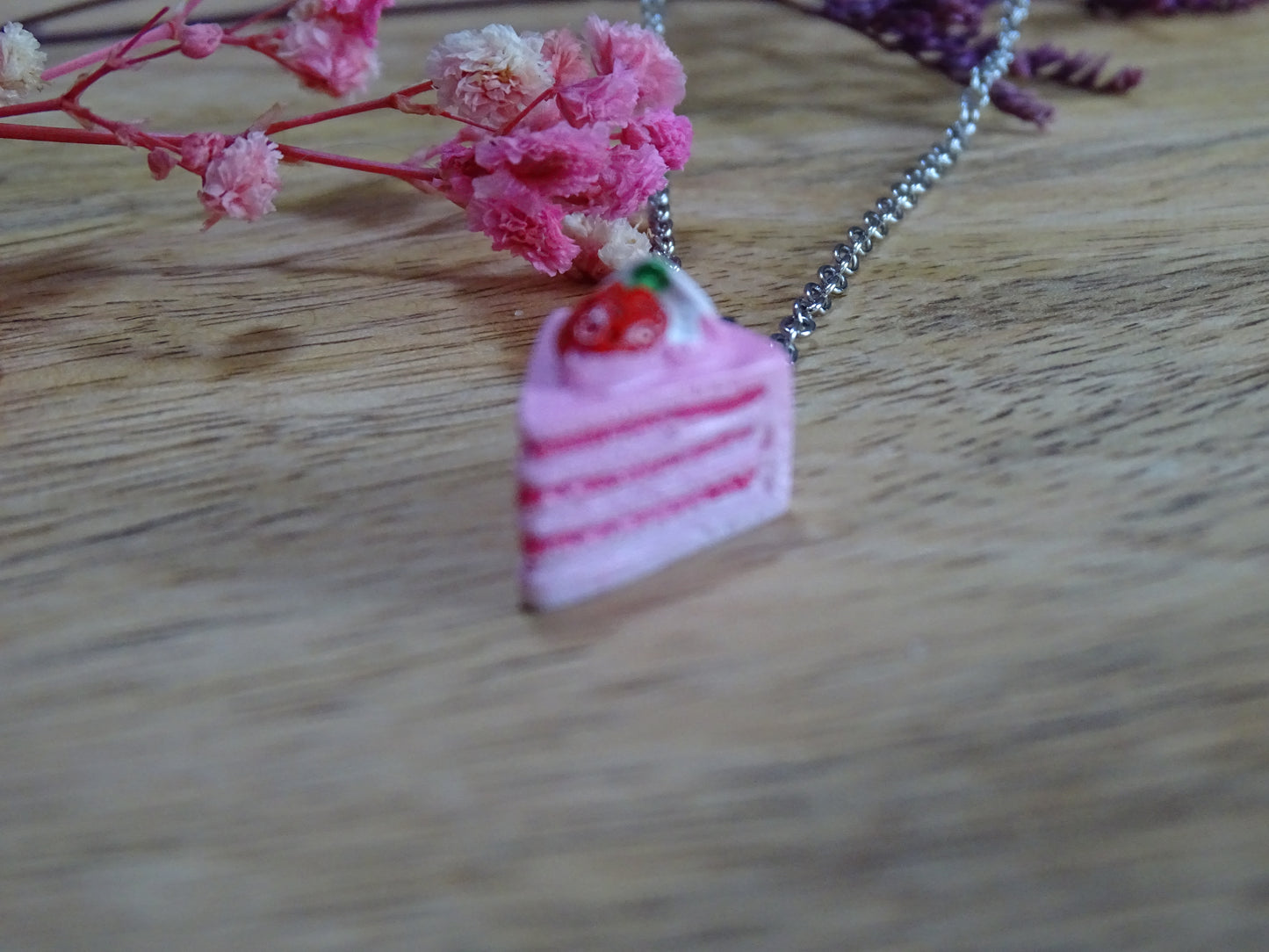 Halskette Erdbeertorte