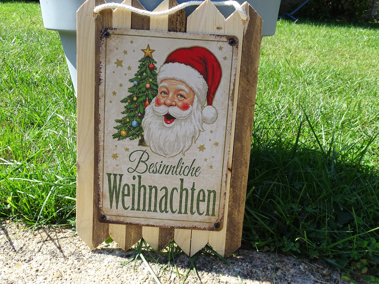 Blech­schild auf echtem Altholz – Motiv „Besinnliche Weihnachten