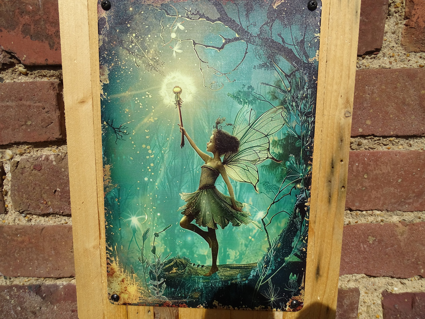 Elfe - Mystisches Fantasy Blechschild - personalisiert  und handgefertigt auf Altholz