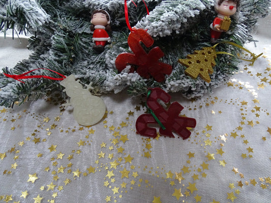 Handgefertigtes Baumschmuck-Set aus Kunstharz – Weihnachtsanhänger | Deko-Hänger für Tannenbaum & Winterzeit