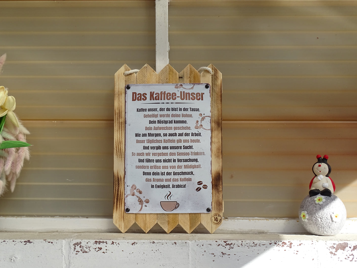 Blechschild Spruch  „Kaffee Unser, das Ultimative Deko Schild für Kaffee Liebhaber, auf Altholz Wanddeko Küche & Büro 40 x 25 cm