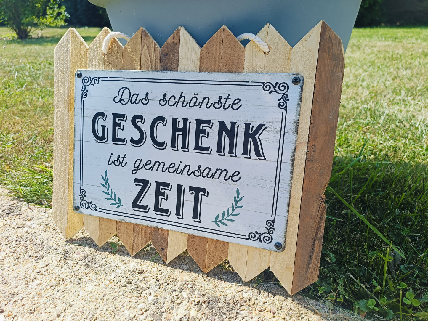 Blechschild  „Das schönste Geschenk ist gemeinsame Zeit, auf Altholz