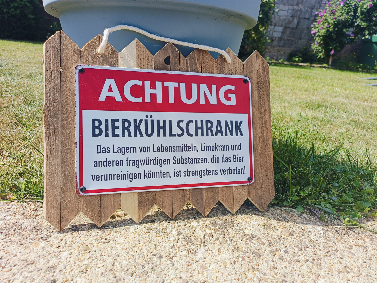 Blechschild  „Bierkühlschrank – Limokram verboten, auf Altholz
