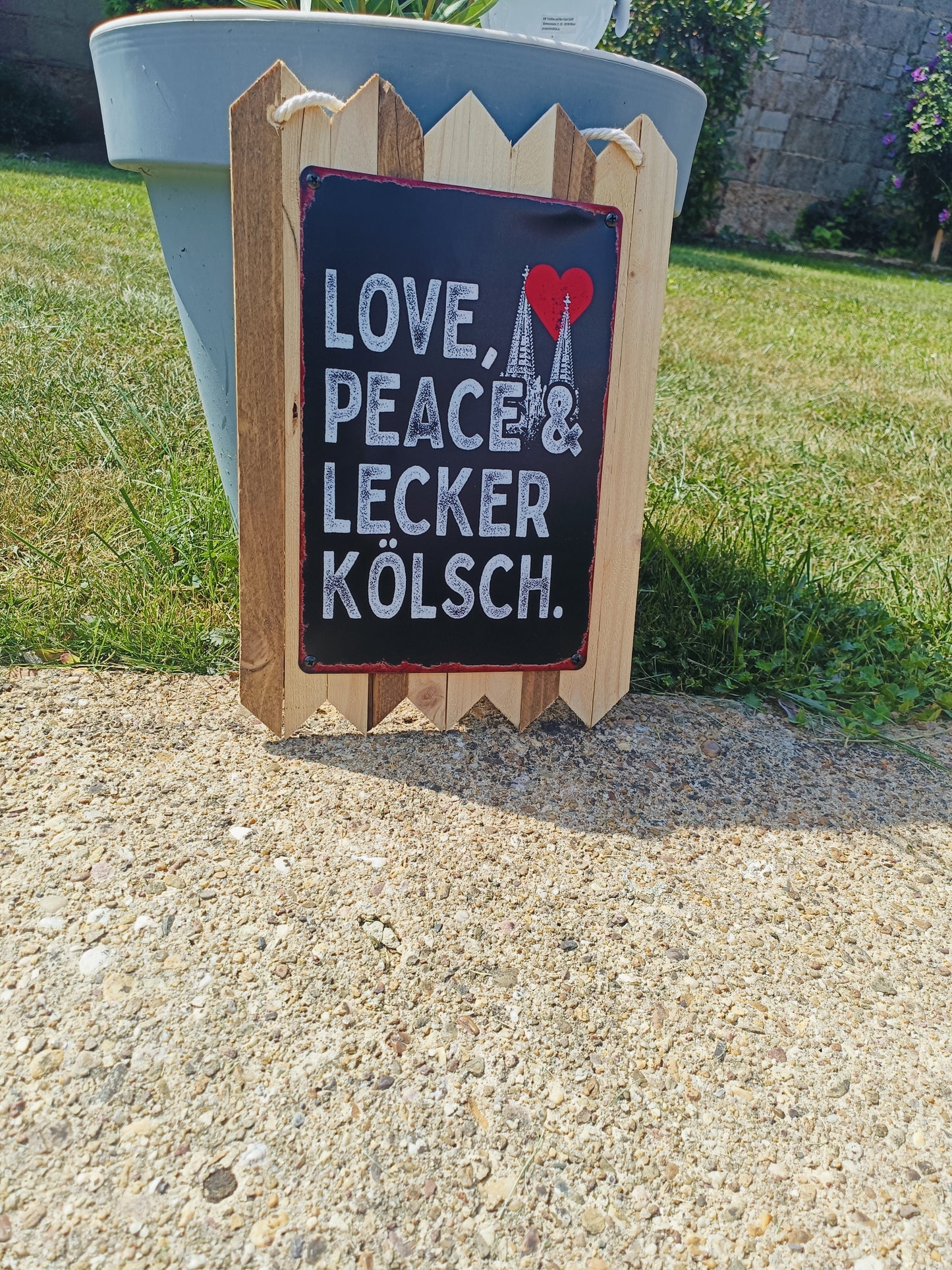 Blechschild " Love, Peace und Lecker Kölsch " Köln Dekoration Handgefertigt auf Altholz