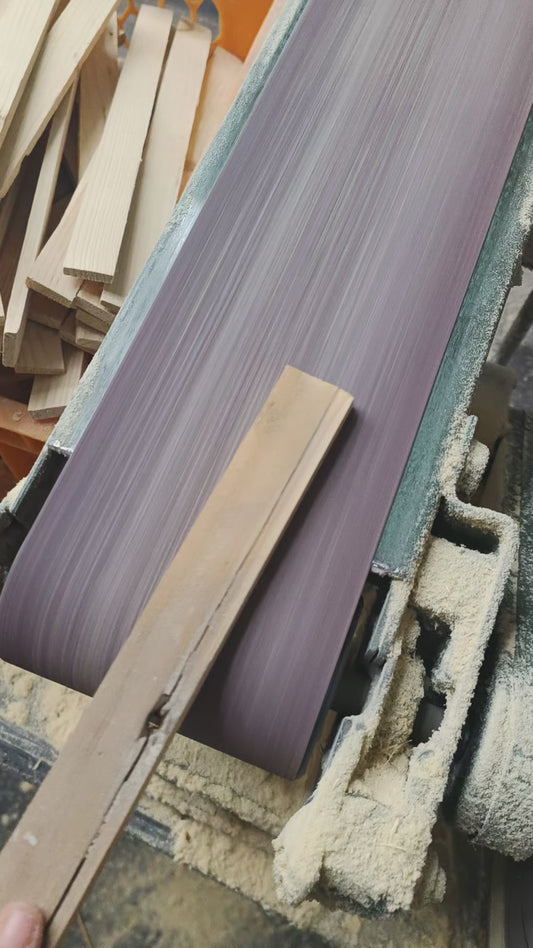 Dein Individuelles Blechschild auf Altholz – personalisiert & handgemacht Querformat